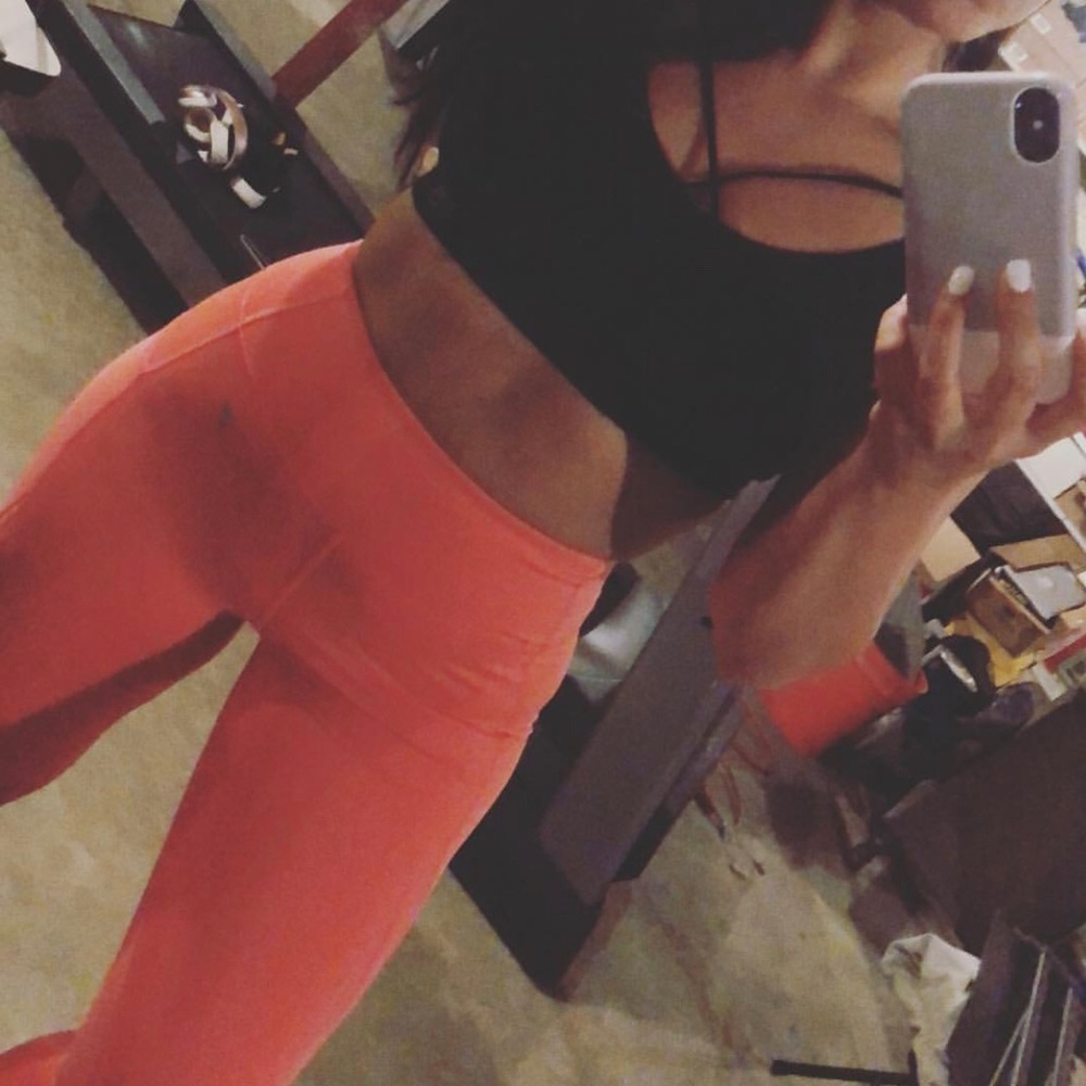 Gym shark leggings